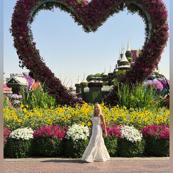 Meet your Posher, Shannon - Picture 2 of 2